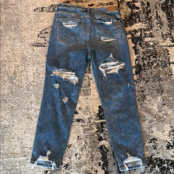 🛍️American Eagle Distressed Blue Jeans - Picture 8 of 9